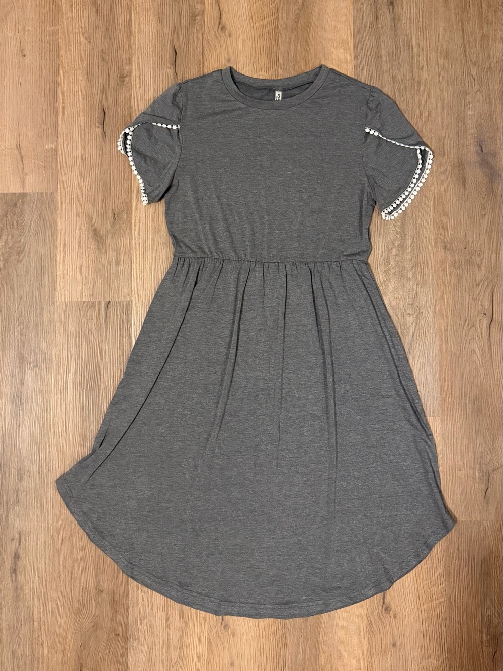 ePretty Gray Midi Dress Pom Pom Trim Flutter Sleeve NWT Size Large
